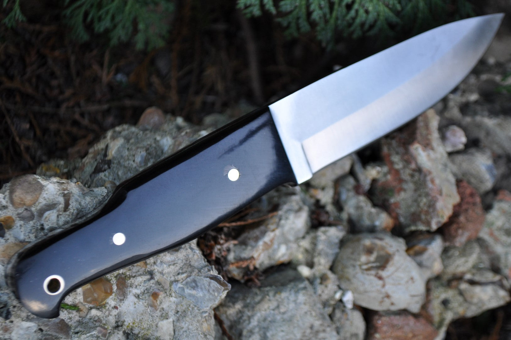 Bushcraft Knife with 01 Carbon Steel & Buffalo Horn Handle