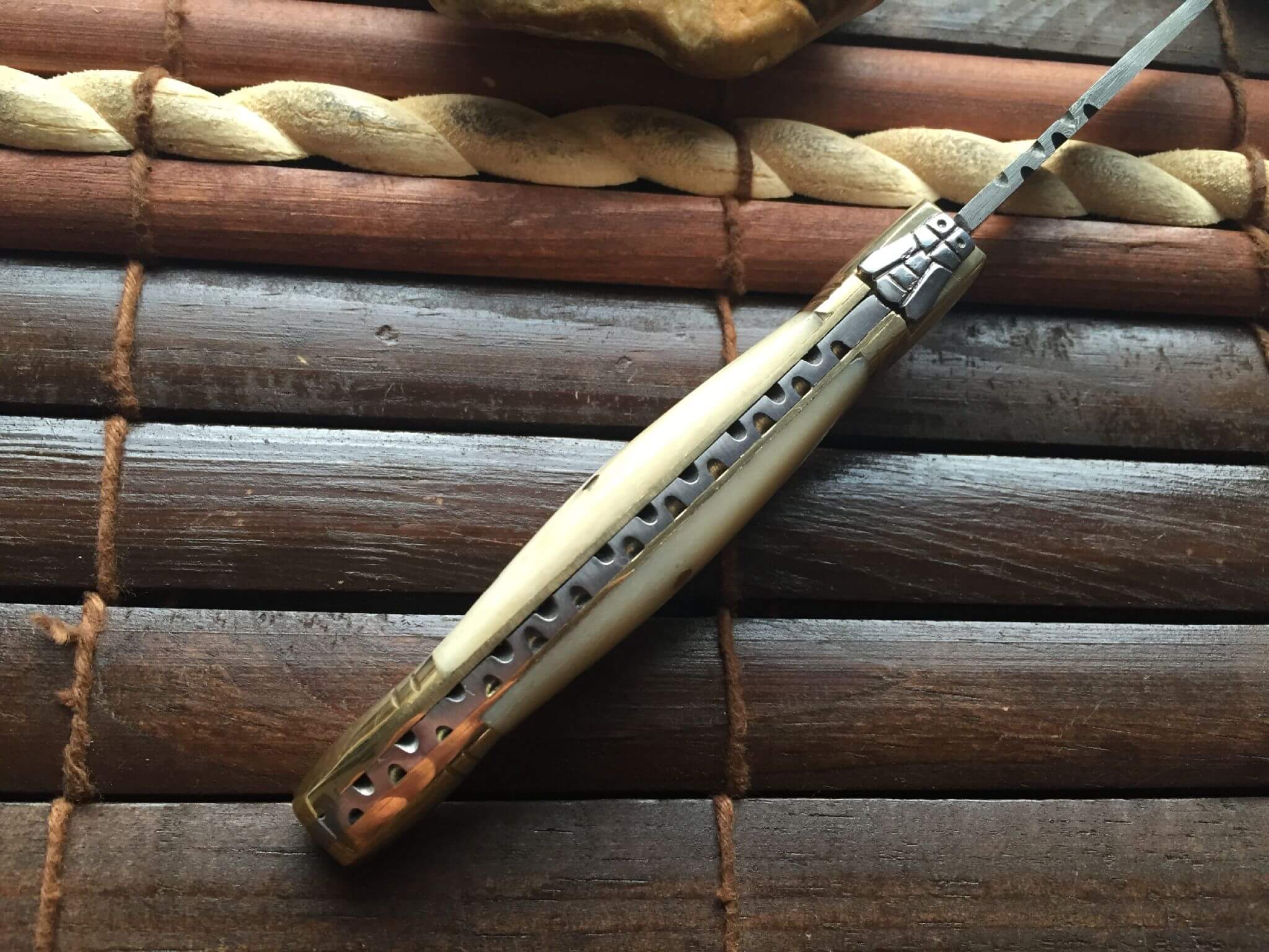 Handmade French Pocket Knife - French Laguiole Knife