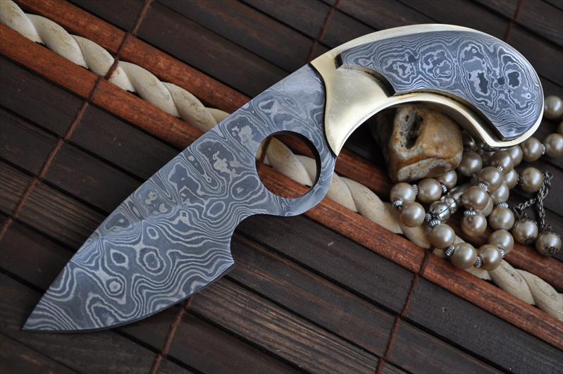 Damascus Hunting Knife - One Piece - Work Of Art