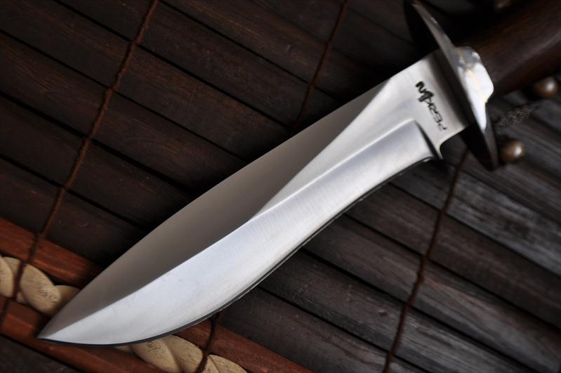 Handmade 440c Steel Hunting Knife with Burl Wood