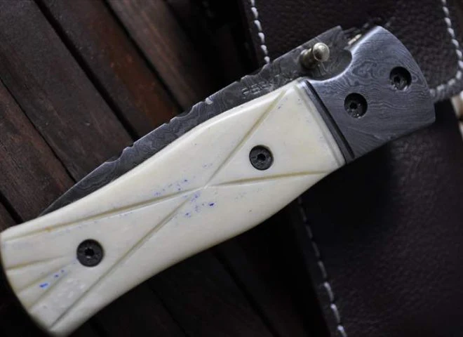 Handcrafted Damascus Hunting Knife - Folding Knife With Leather Pouch