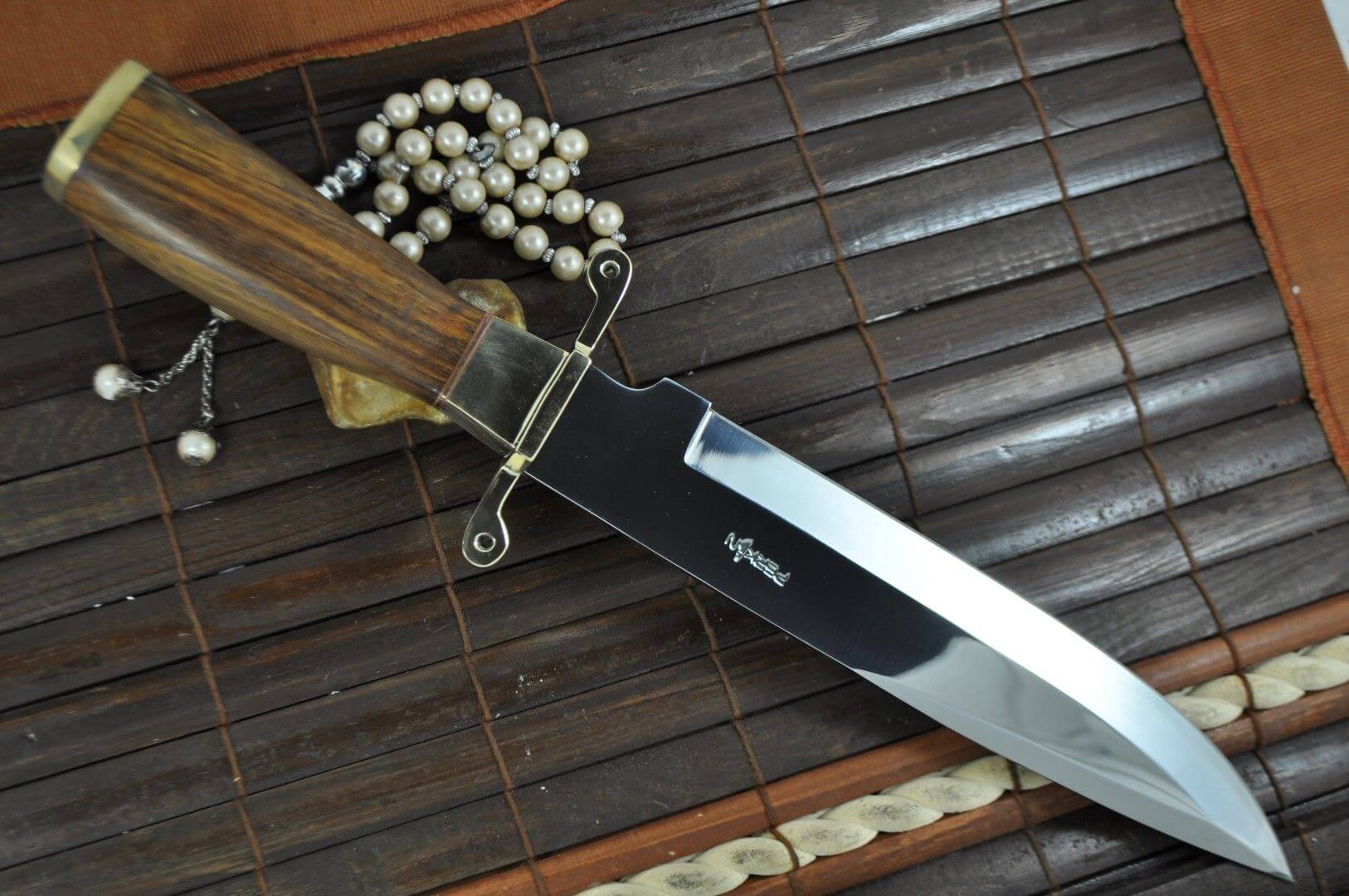 440c Steel Hunting Knife with Burl Wood & Brass Handle