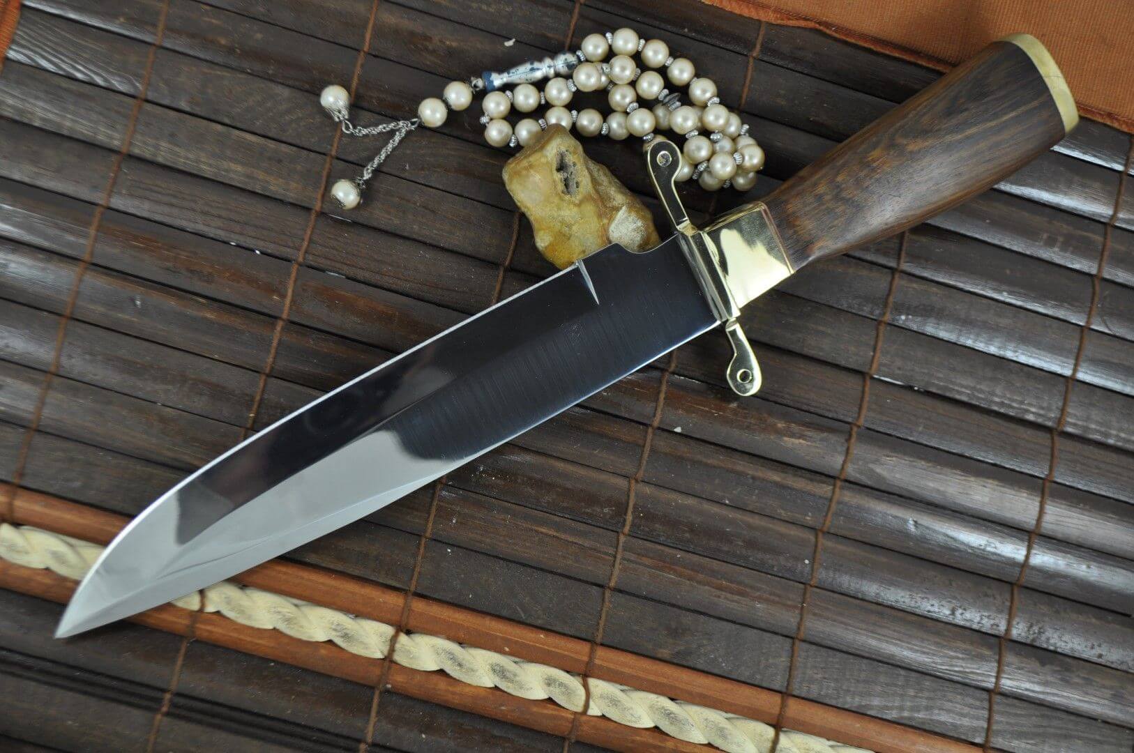 440c Steel Hunting Knife with Burl Wood & Brass Handle