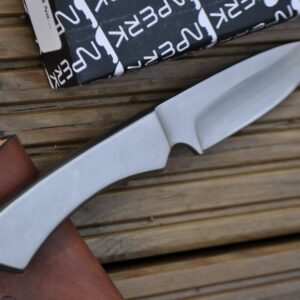 01 Carbon Steel Blade Hunting Knife with Leather Sheath