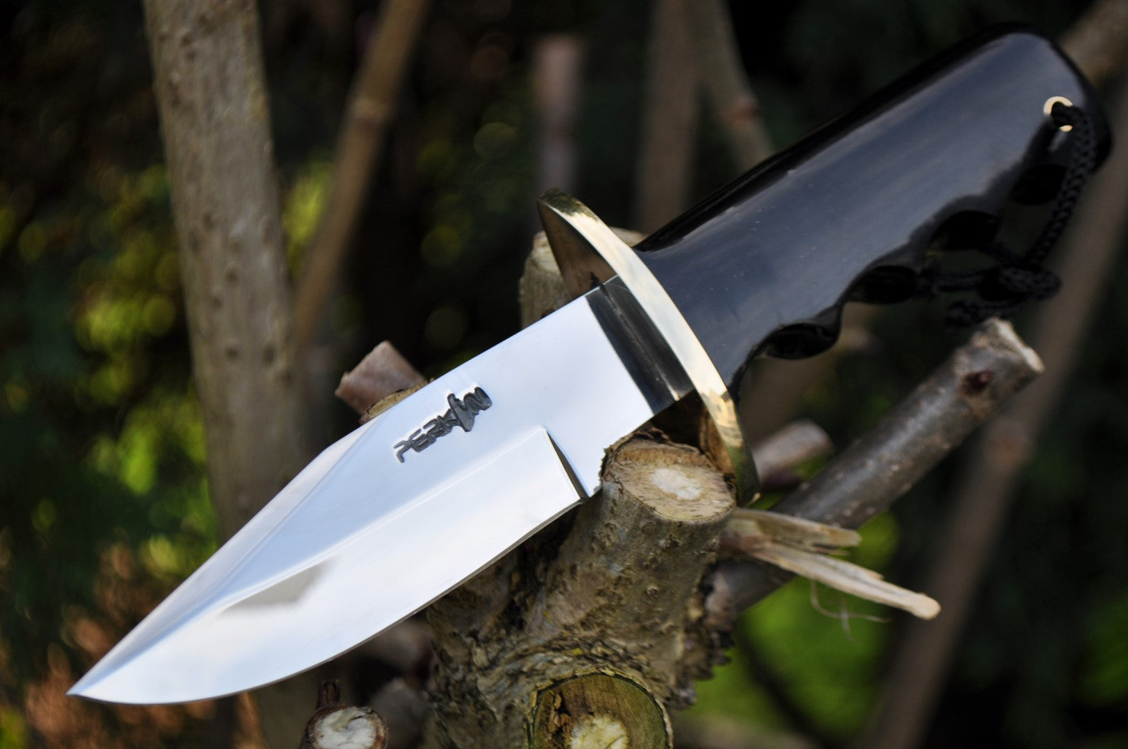 Handmade Hunting/Camping Knife with 440c Steel Blade & Buffalo Horn Handle