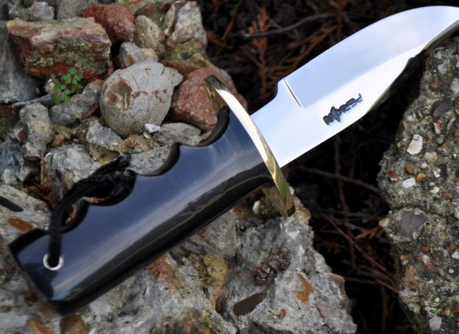 Handmade Hunting/Camping Knife with 440c Steel Blade & Buffalo Horn Handle