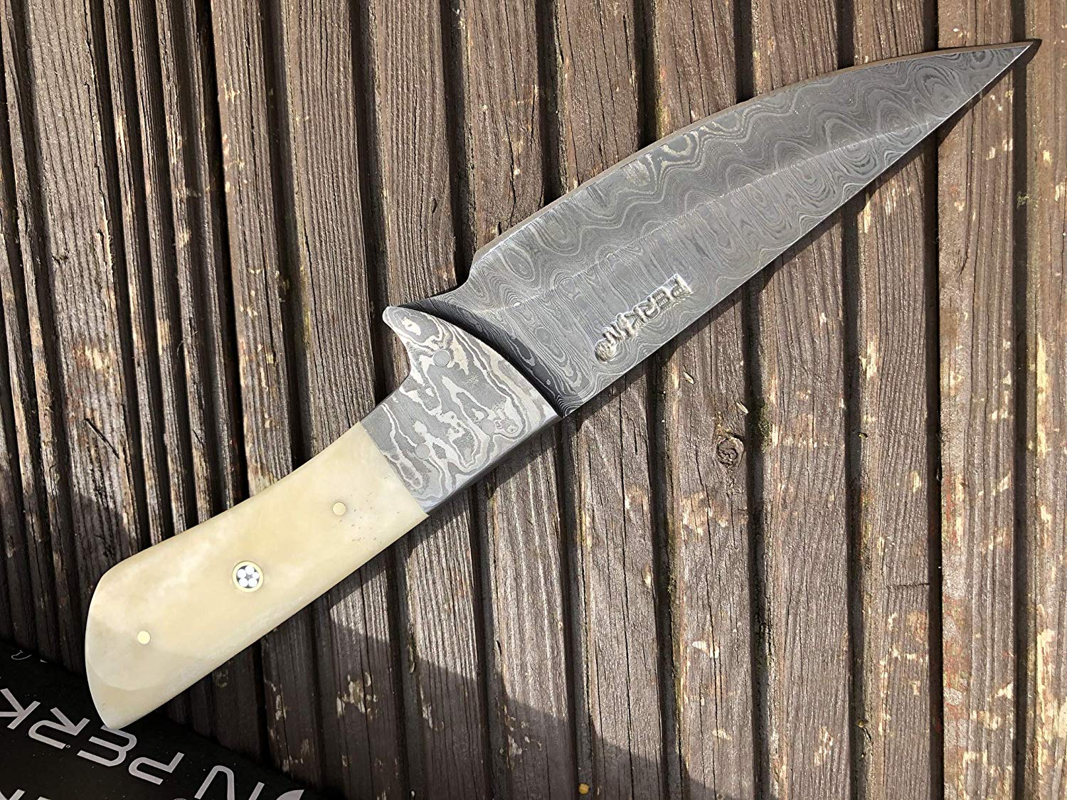 Perkin 3200 Handmade Damascus Steel Hunting Knife with Sheath
