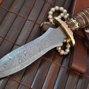 Damascus Steel Dagger Knife With Double Edge Blade