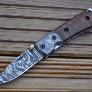 Handmade Damascus Pocket Knife - Beautiful Folding Knife