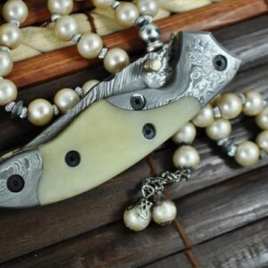 Beautiful Handmade Damascus Folding Knife with Liner Lock Mechanism