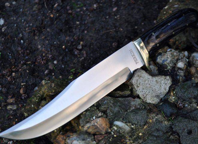 3-hunting-knives2_eb51d09d-81de-4176-9653-f928be0e8ac7
