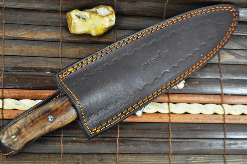 custom-made-chef-s-knife-damascus-steel-ideal-for-bushcraft-camping-5-526-p_be029d29-f8bd-400e-88fc-d02178f7eae6